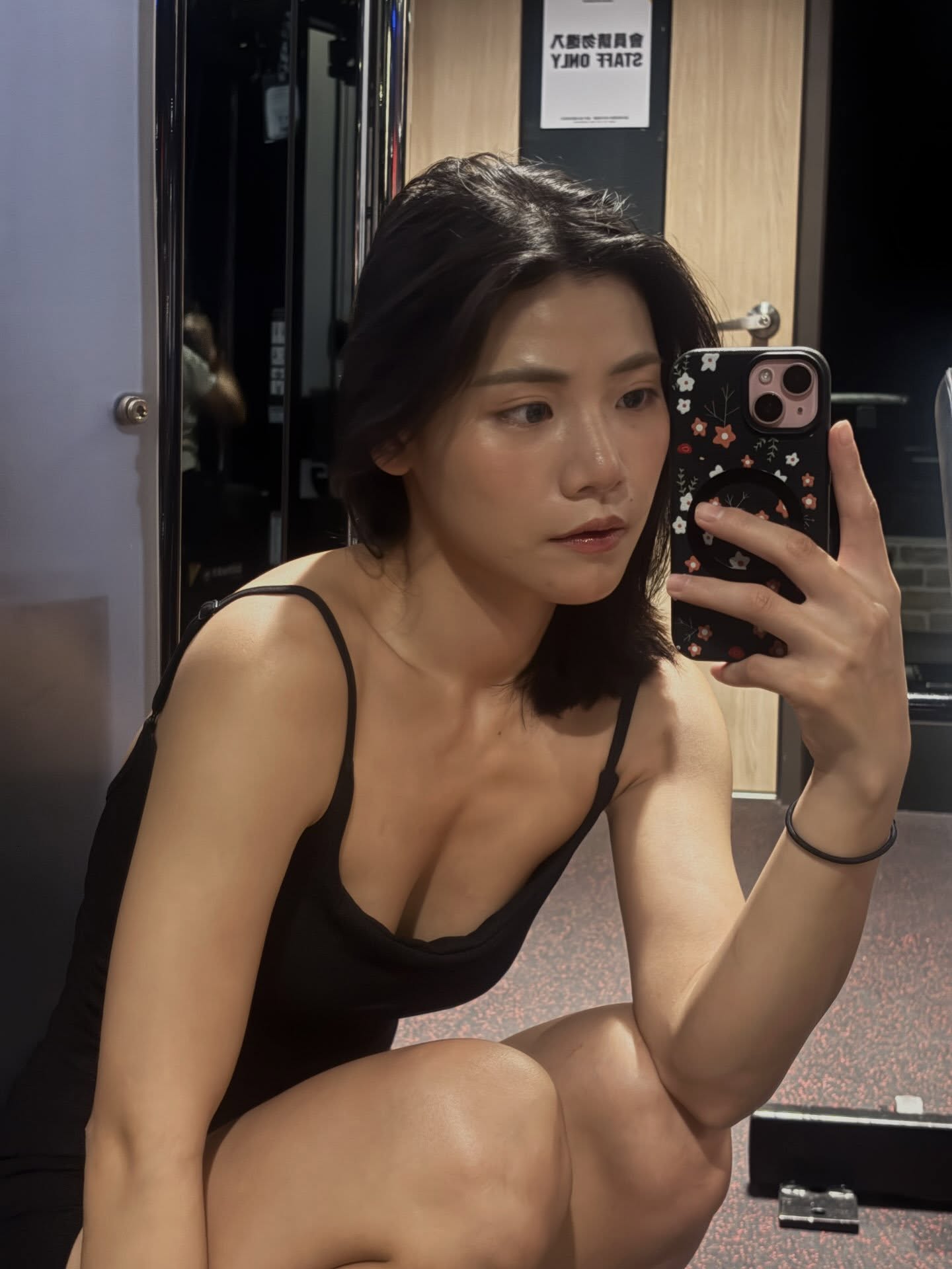 正妹 11