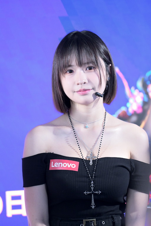 正妹 2