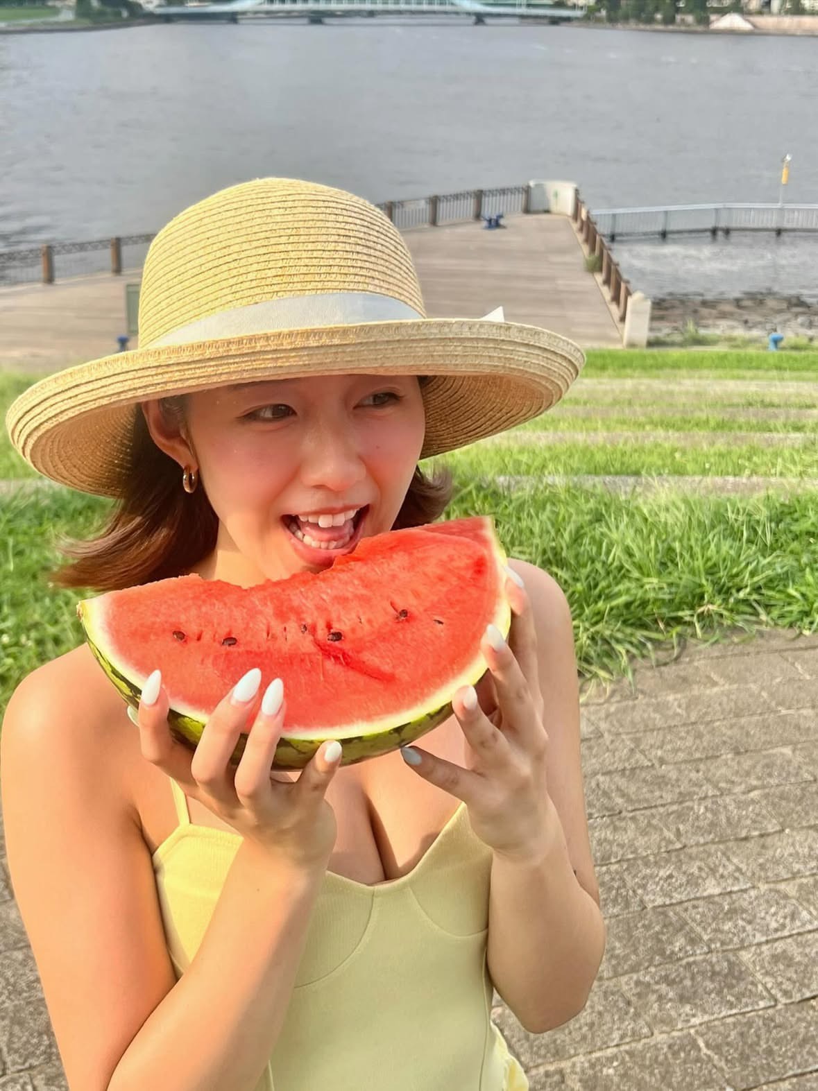 正妹 2