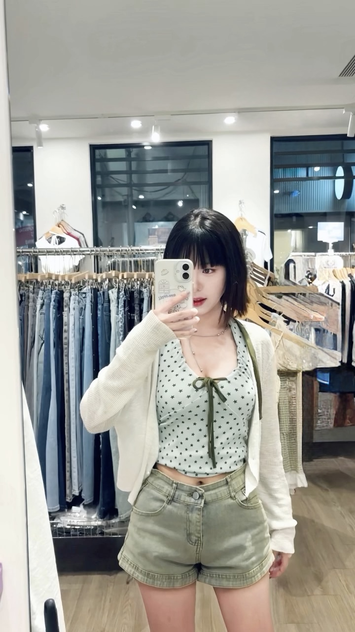正妹 13