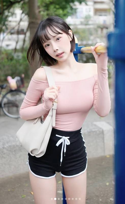 正妹 13