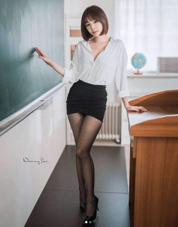 正妹 17