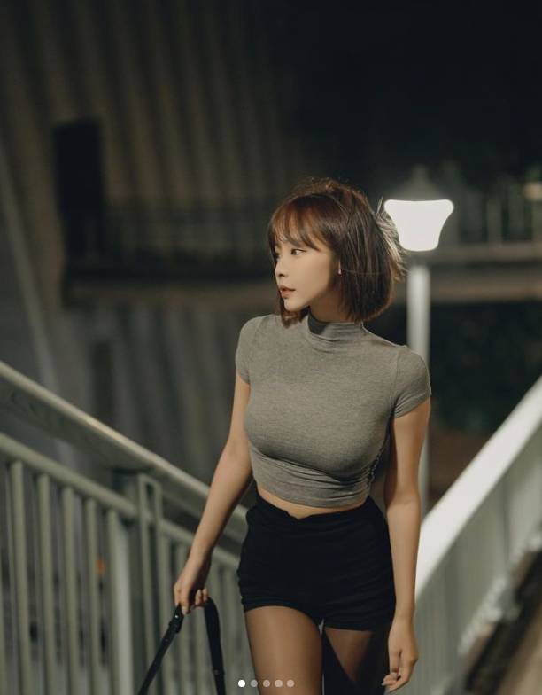 正妹 21