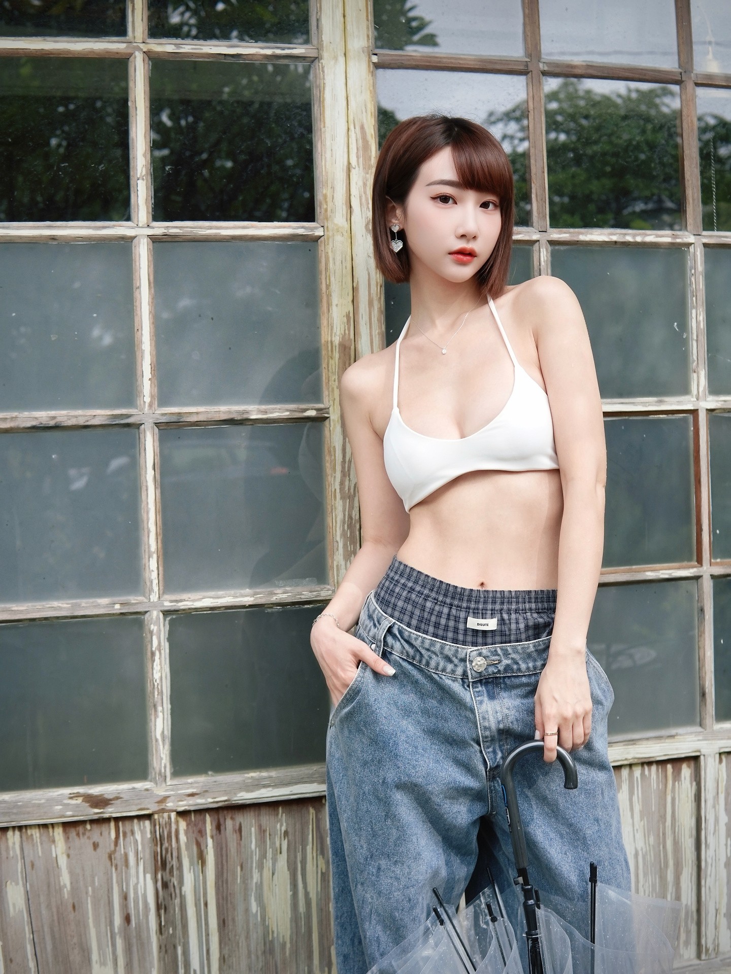 正妹 13