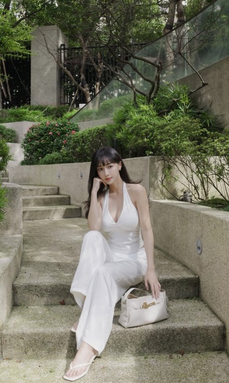 正妹 2