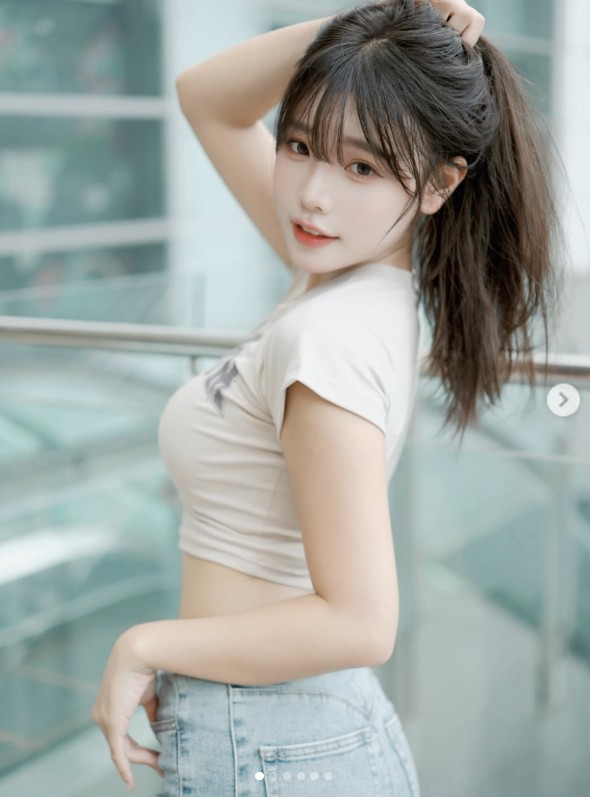 正妹 20
