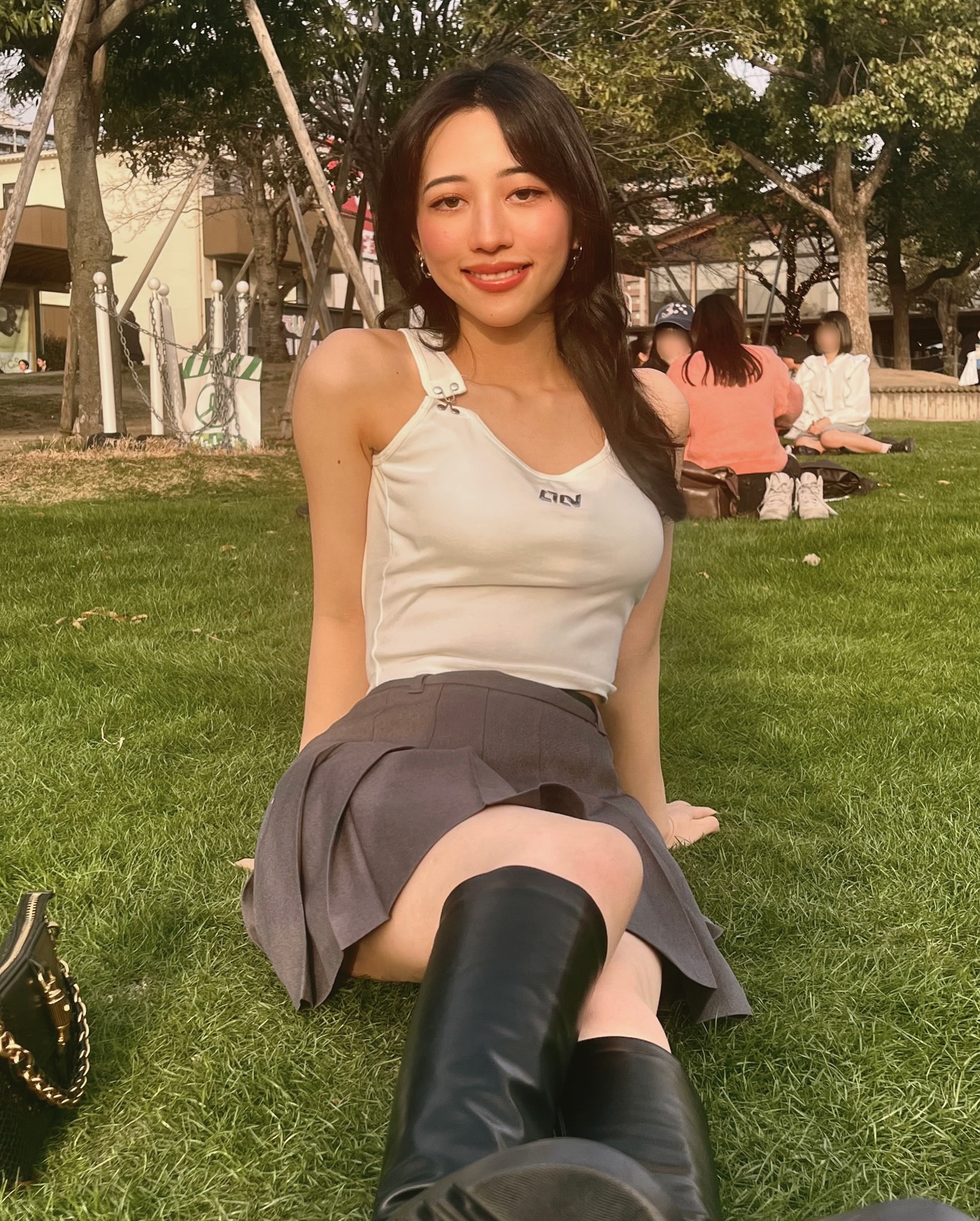 正妹 15