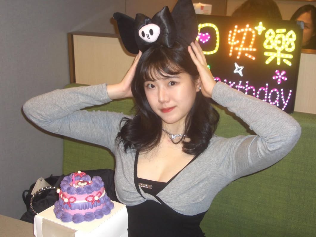 正妹 21