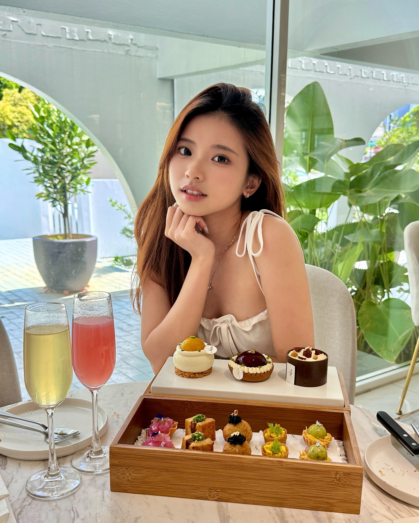正妹 18
