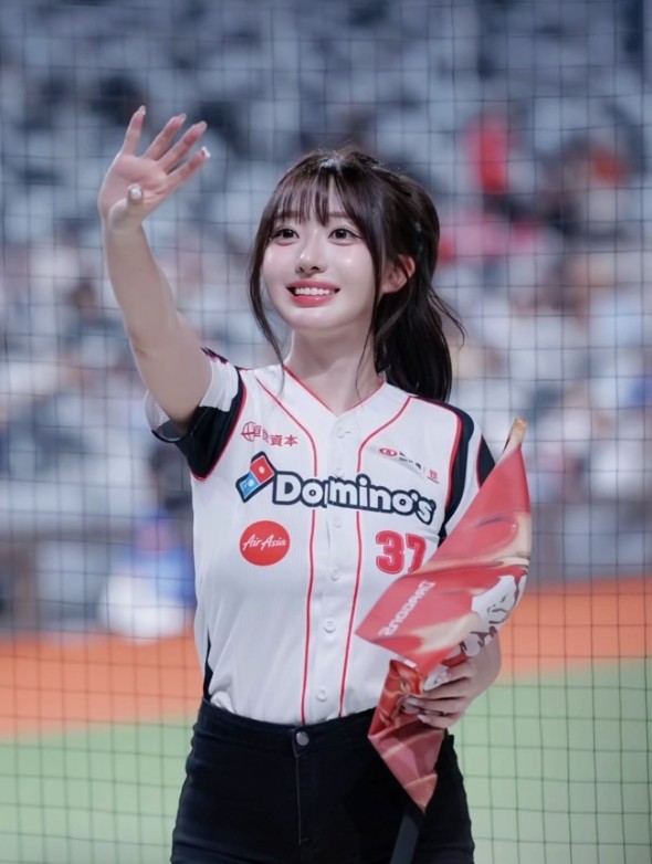 正妹 8