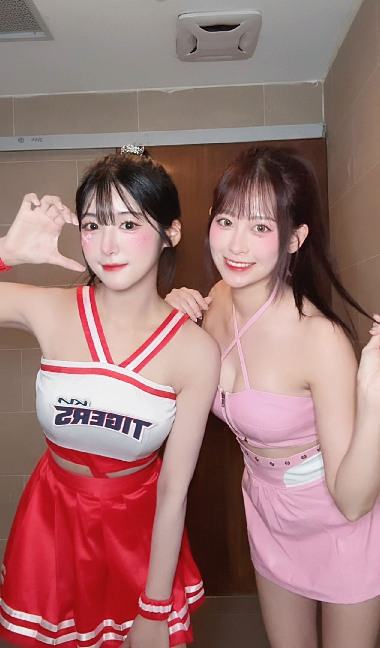 正妹 8