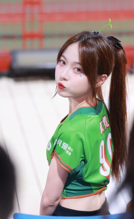 正妹 4