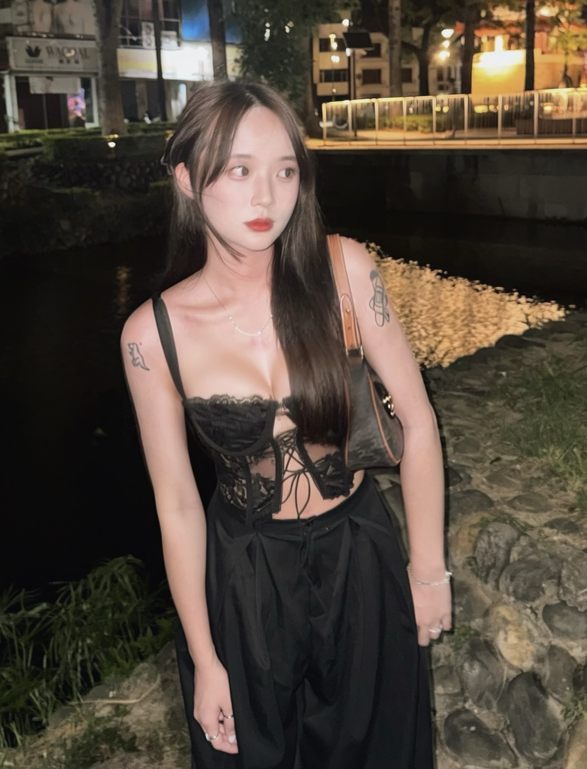 正妹 8