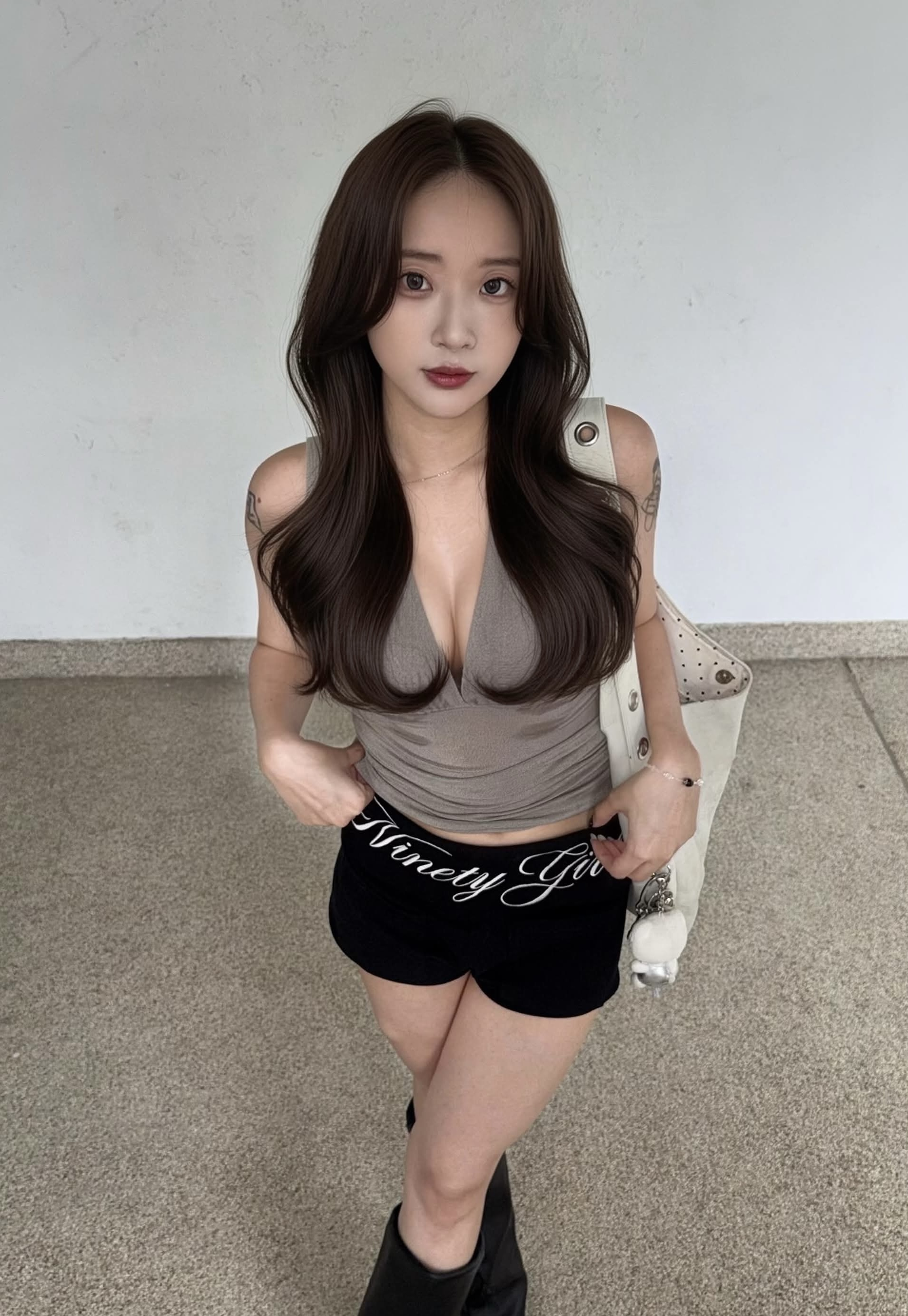 正妹 13