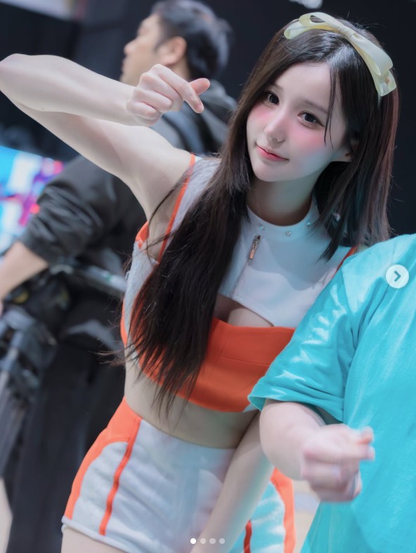 正妹 9